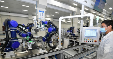 福建海峽星云智能制造基地交付首臺國產(chǎn)化芯片整機(jī)，信息科技產(chǎn)業(yè)迎來新突破